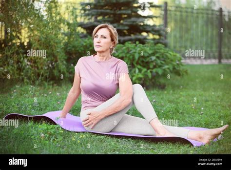 mature yoga nude